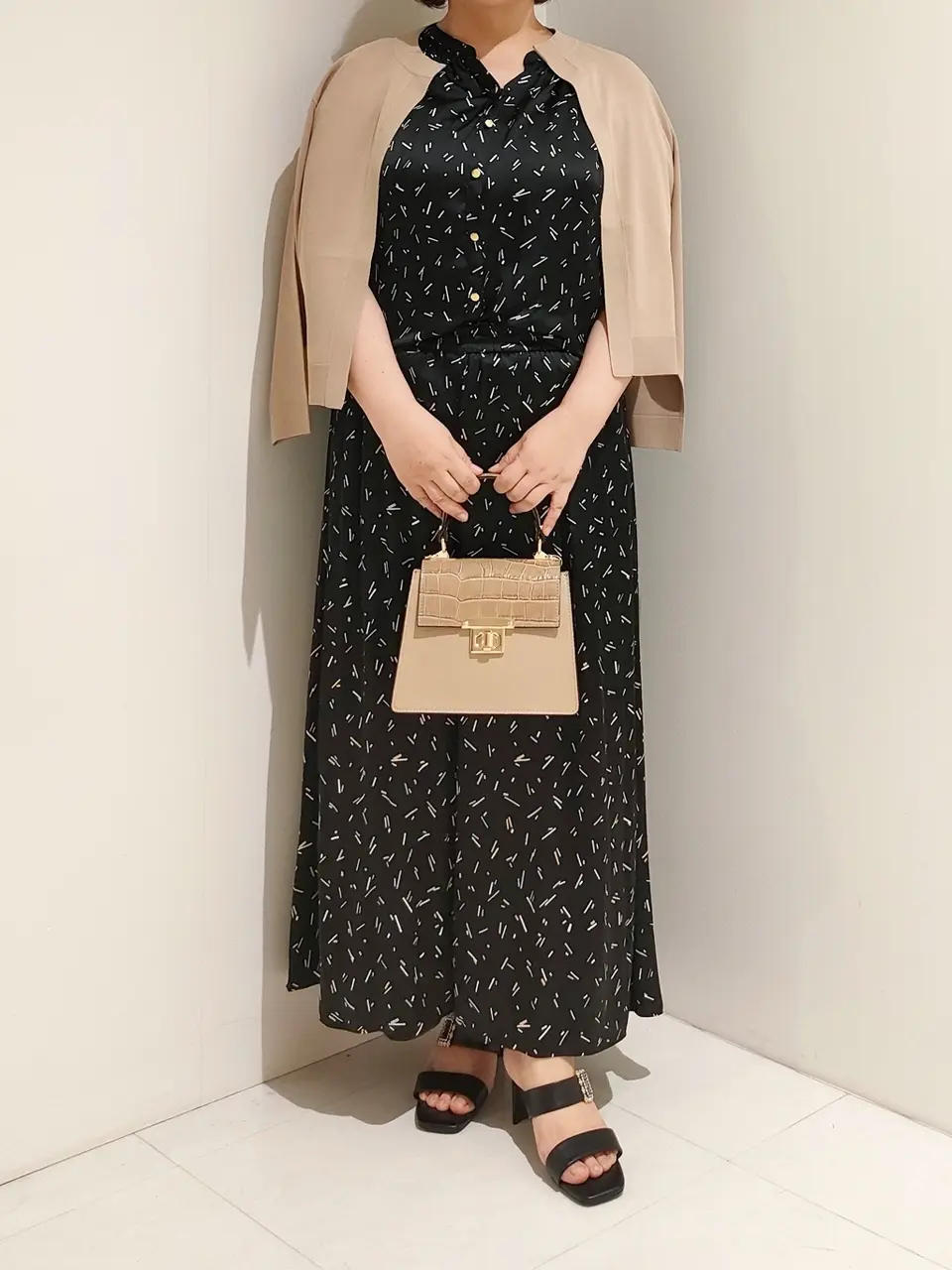 自由区 L 中村 コーディネート画像