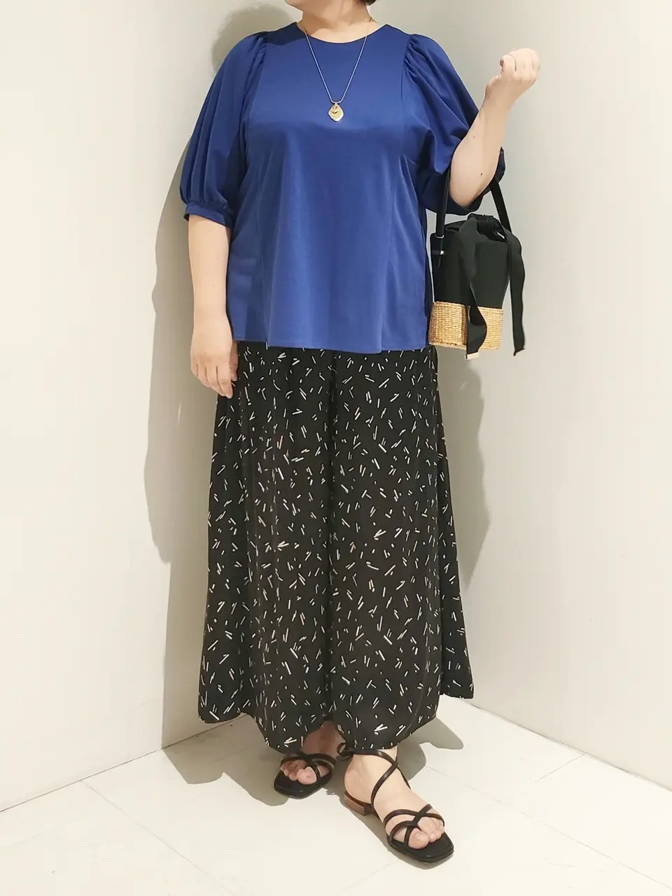 自由区 L 中村 コーディネート画像