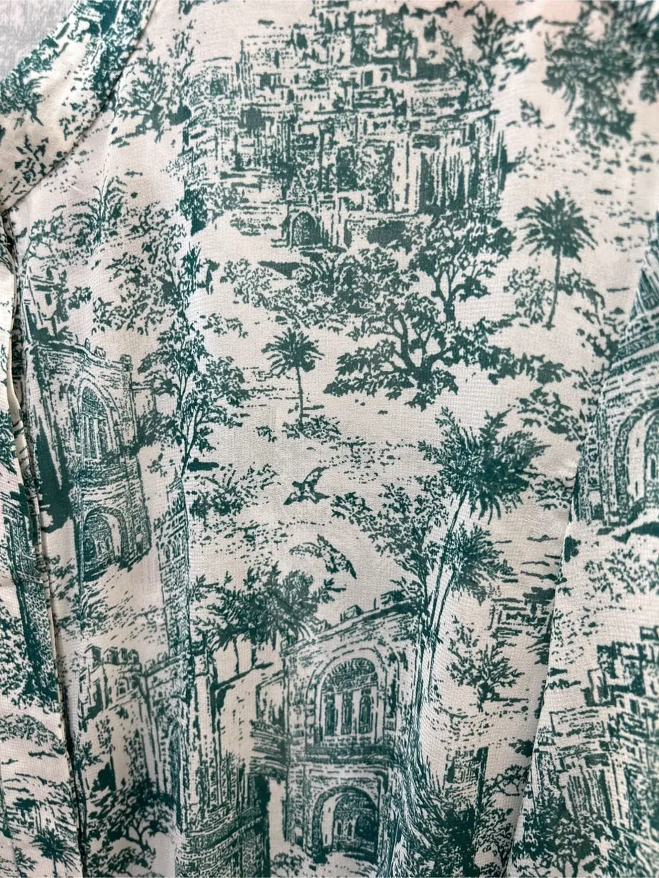 自由区 L 中島 コーディネート画像