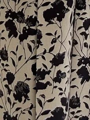 自由区 L 中島 コーディネート画像