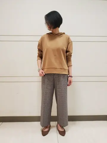 自由区 L スタッフ コーディネート画像