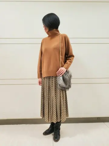 自由区 L スタッフ コーディネート画像