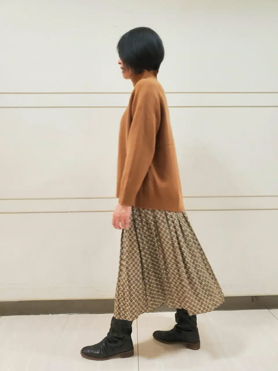 自由区 L スタッフ コーディネート画像