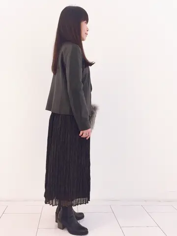 自由区 L スタッフ コーディネート画像