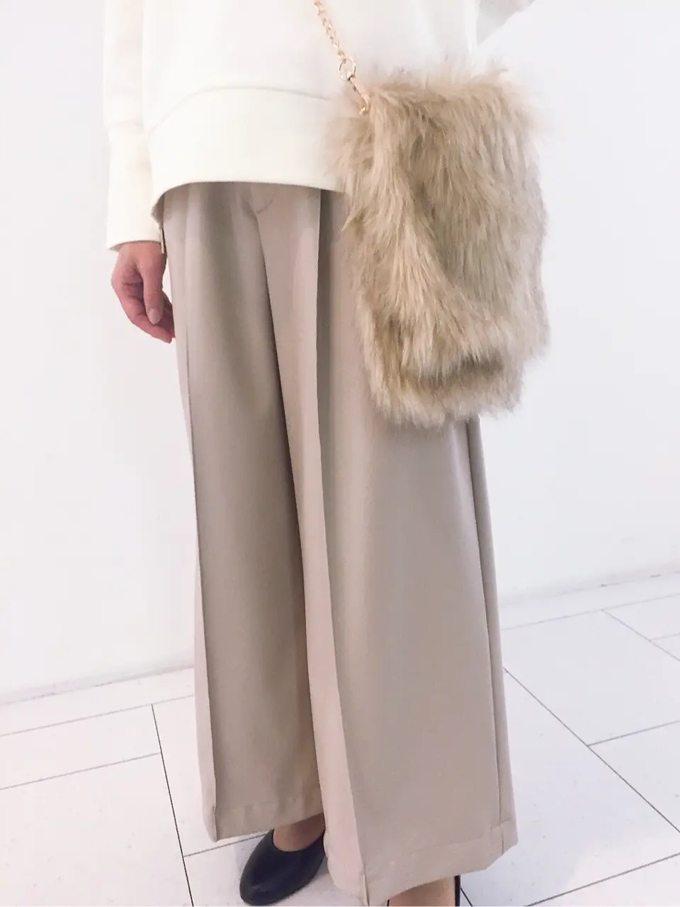 自由区 L スタッフ コーディネート画像