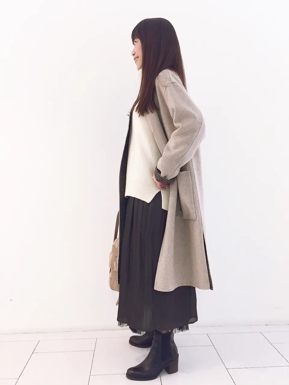 自由区 L スタッフ コーディネート画像