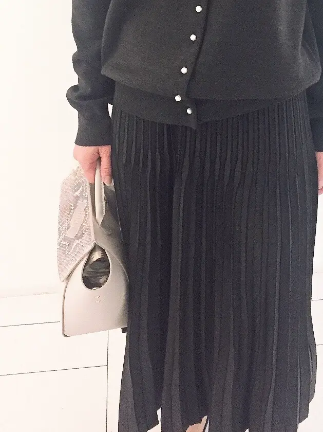 自由区 L スタッフ コーディネート画像