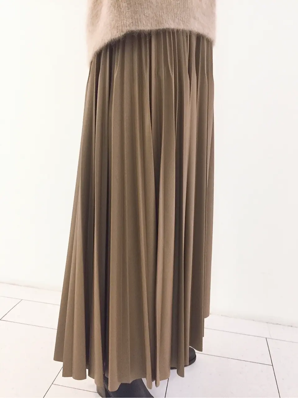 自由区 L スタッフ コーディネート画像