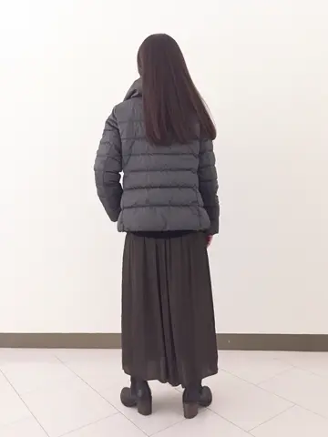 自由区 L スタッフ コーディネート画像