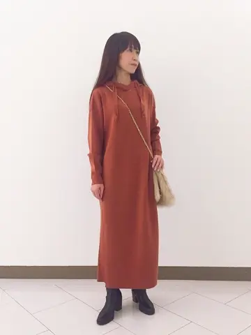 自由区 L スタッフ コーディネート画像