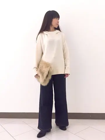 自由区 L スタッフ コーディネート画像