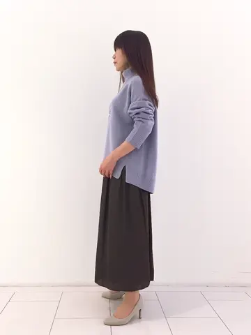 自由区 L スタッフ コーディネート画像