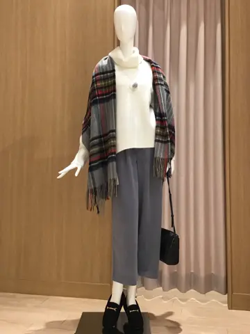 ANY 本吉 コーディネート画像