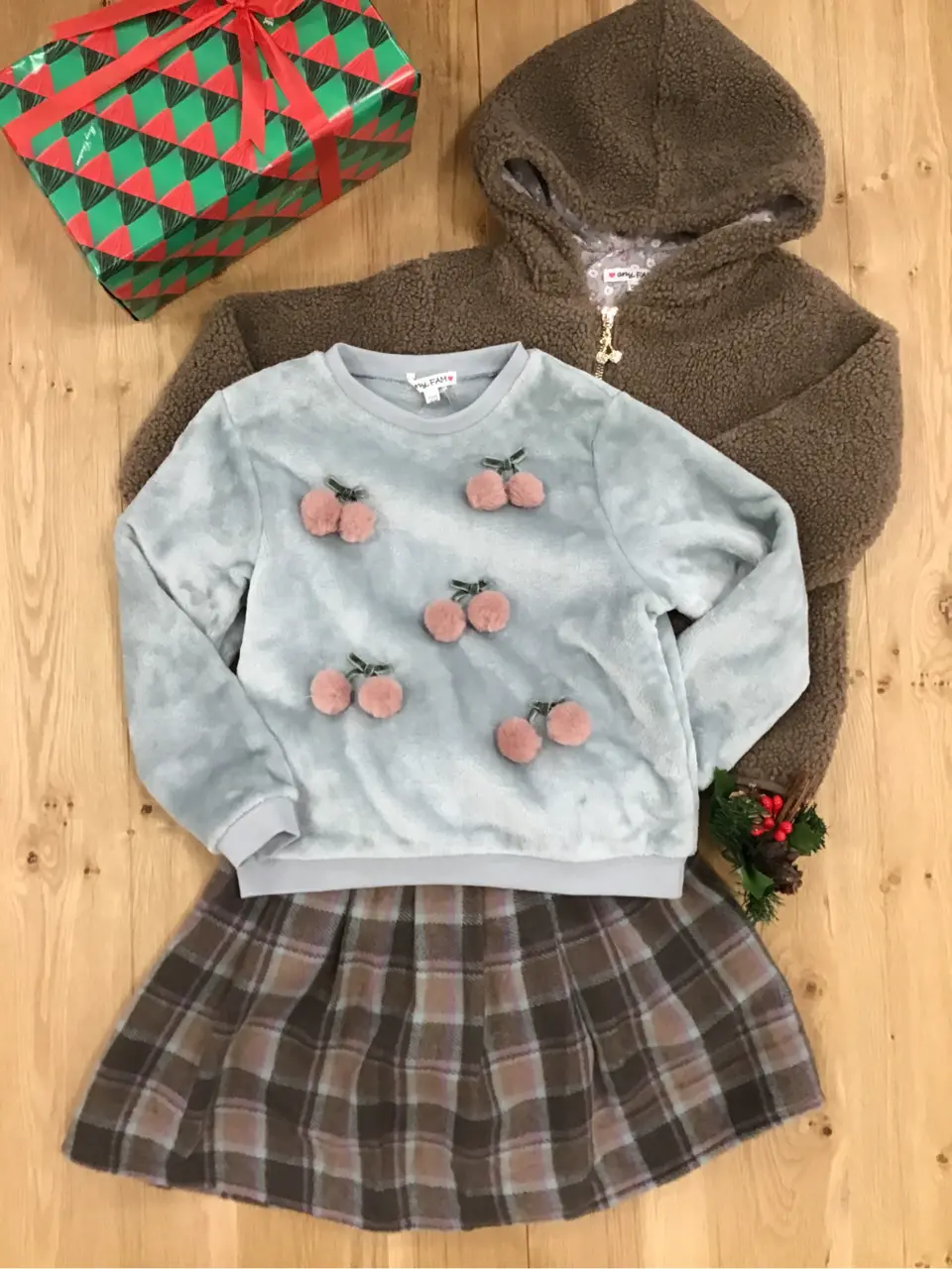 ANY 鈴木 コーディネート画像