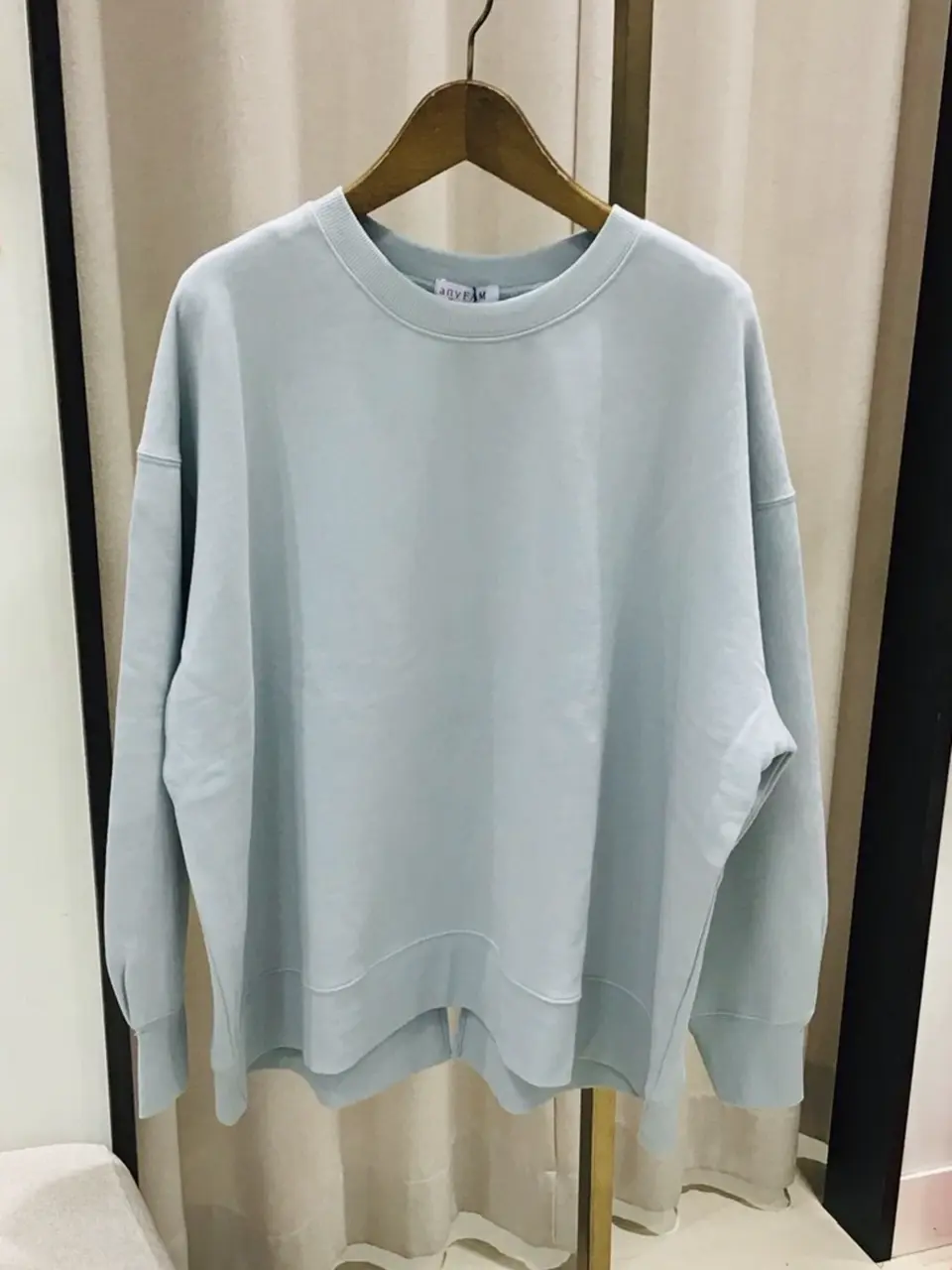 ANY 伊藤 コーディネート画像