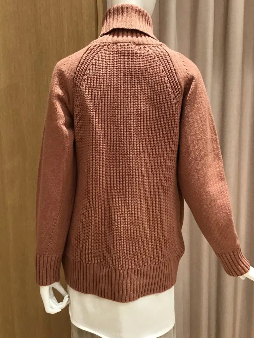 ANY 本吉 コーディネート画像