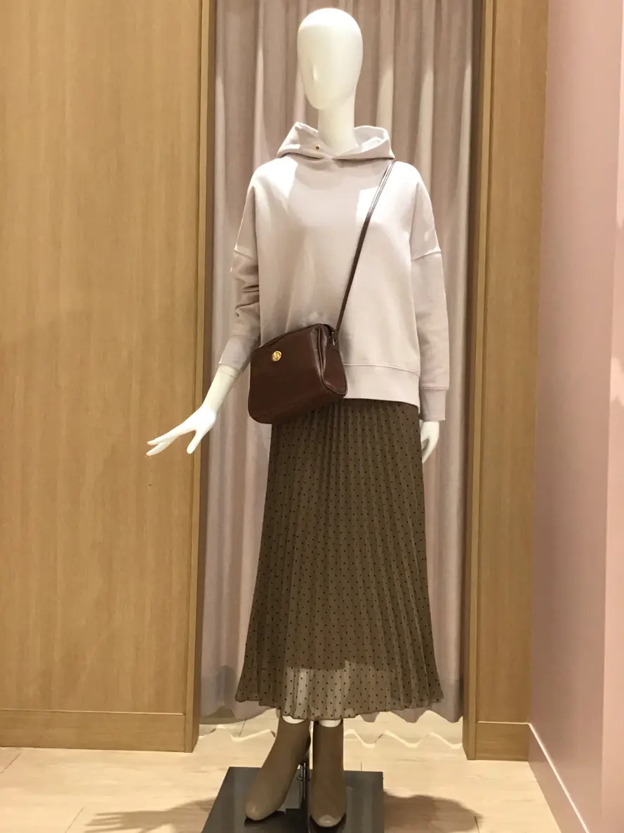 ANY 本吉 コーディネート画像