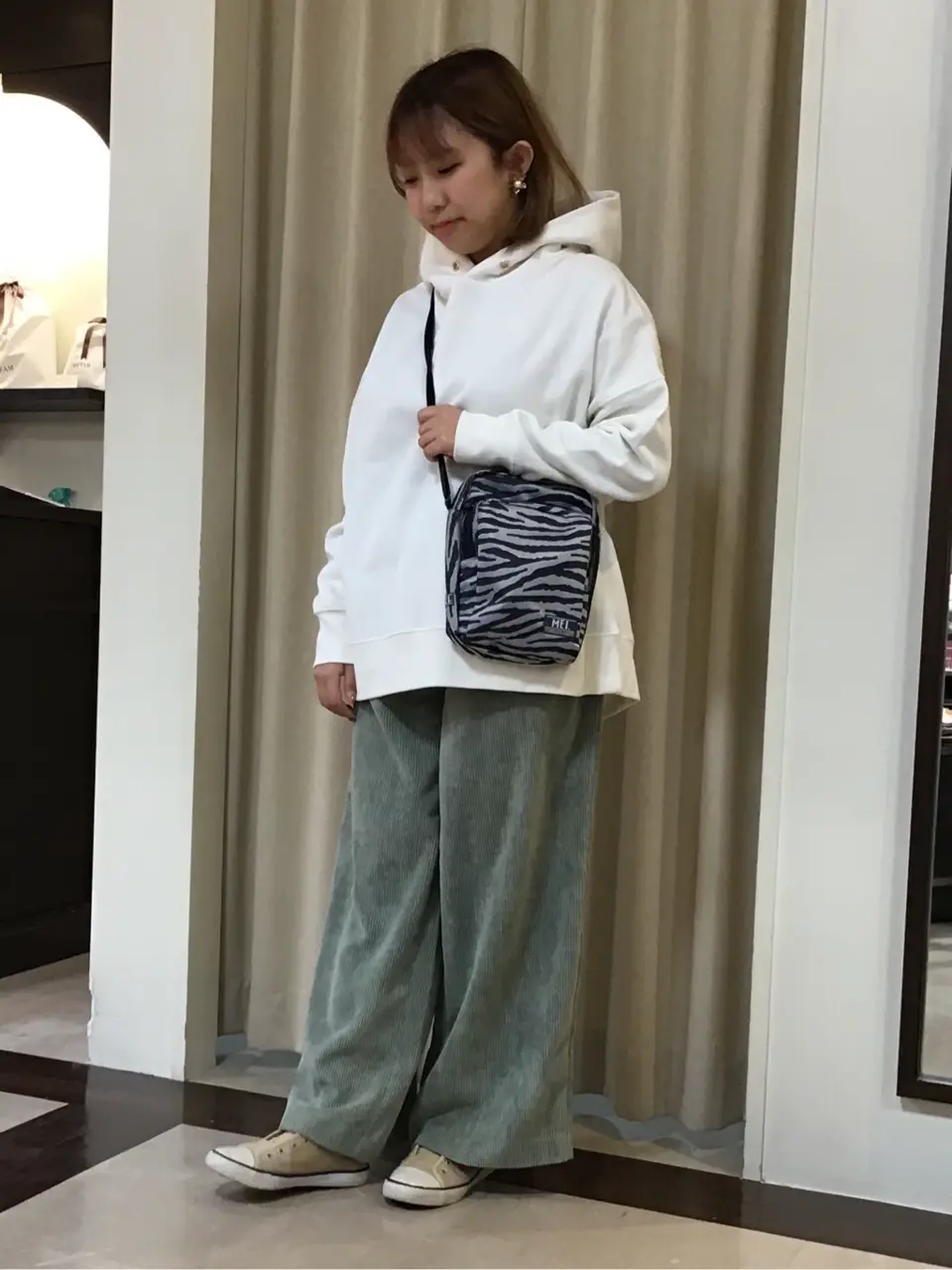 ANY 吉田 コーディネート画像