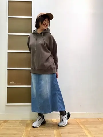 ANY 高橋郁子 コーディネート画像