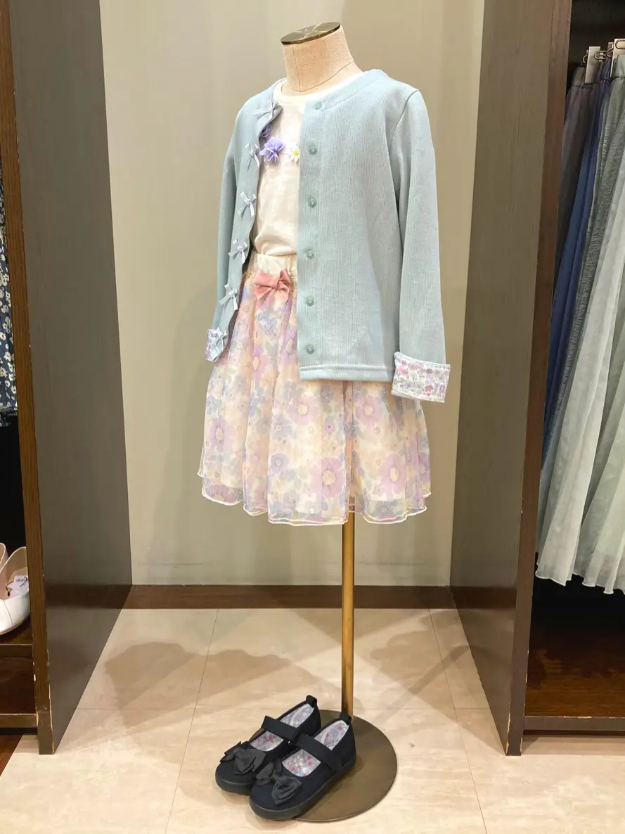 ANY 杉原 コーディネート画像