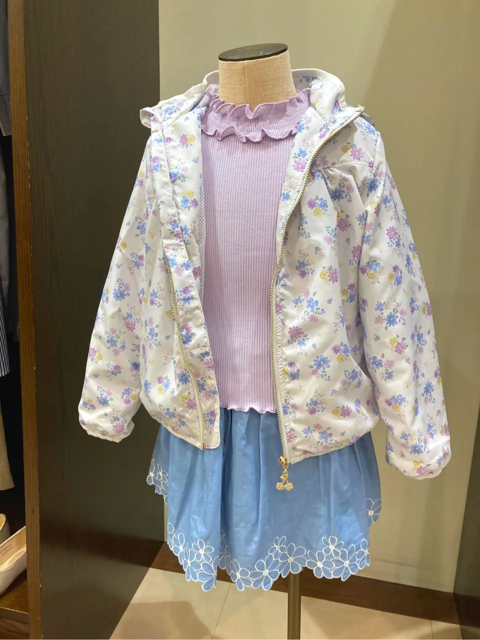 ANY 杉原 コーディネート画像