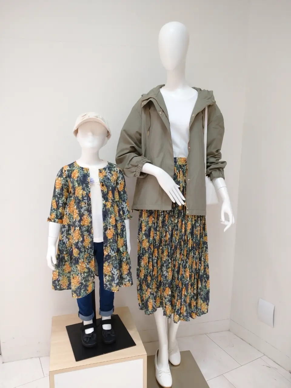  スタッフ コーディネート画像