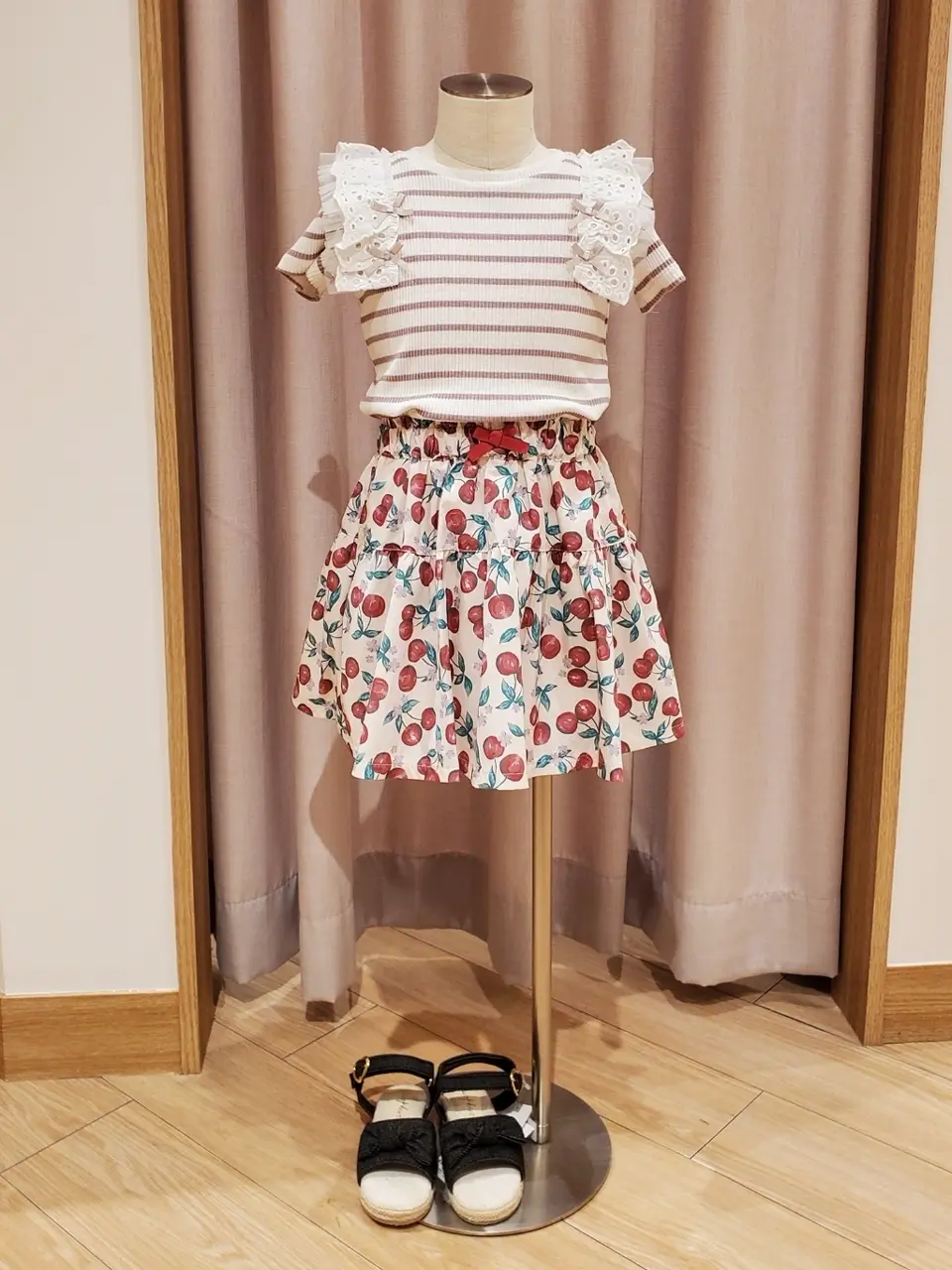 ANY 奥原 コーディネート画像