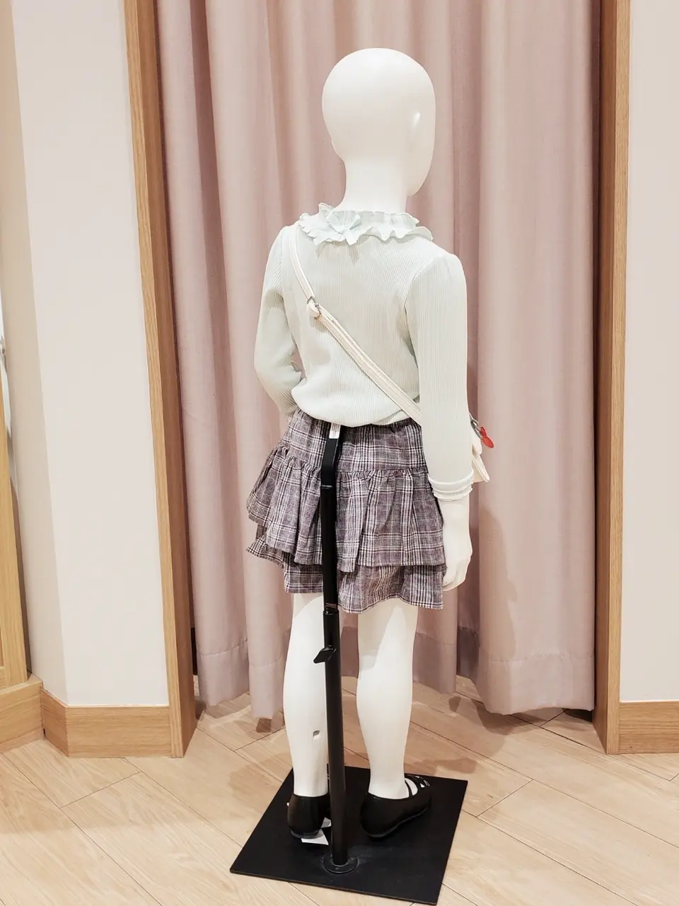 ANY 奥原 コーディネート画像