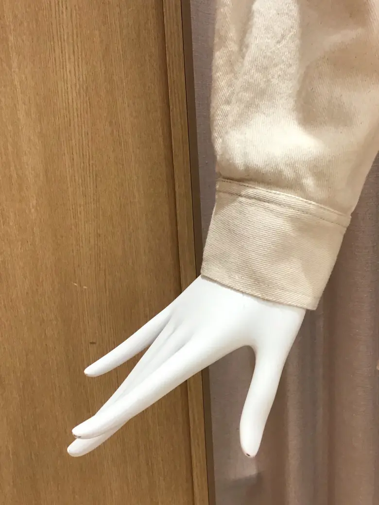 ANY 本吉 コーディネート画像