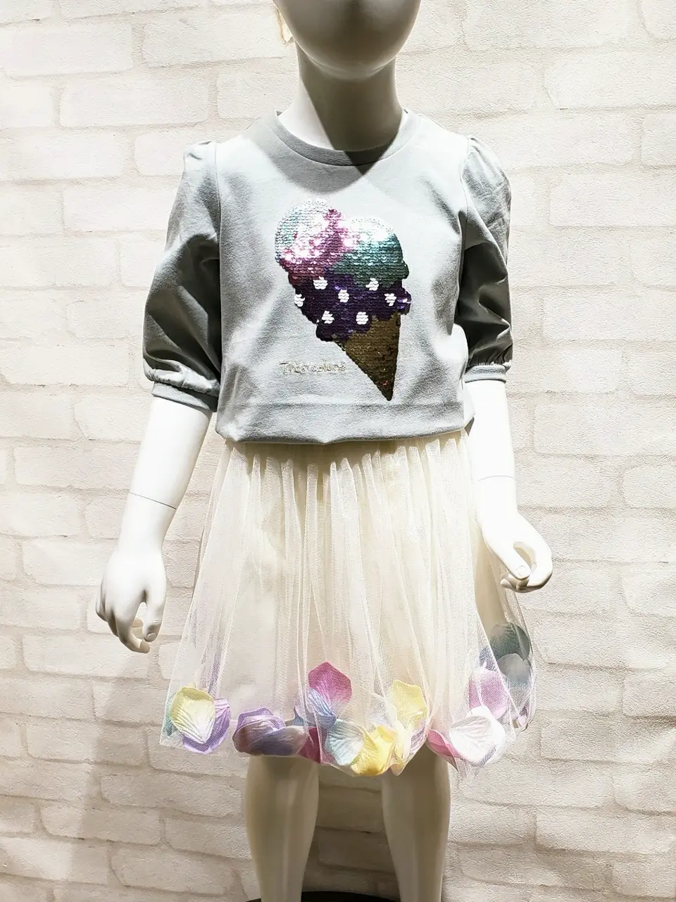  小渕 コーディネート画像