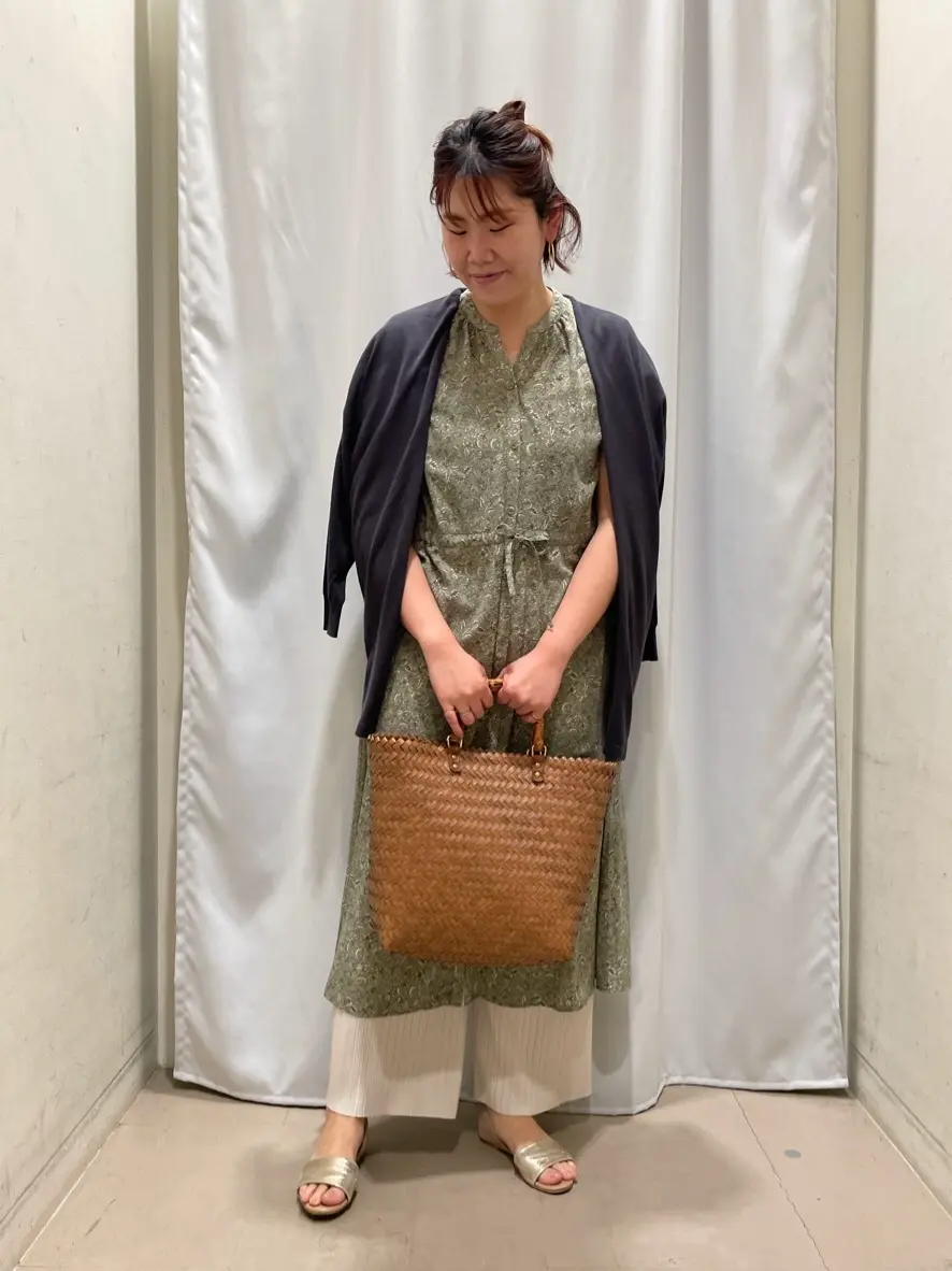 ANY 林 コーディネート画像