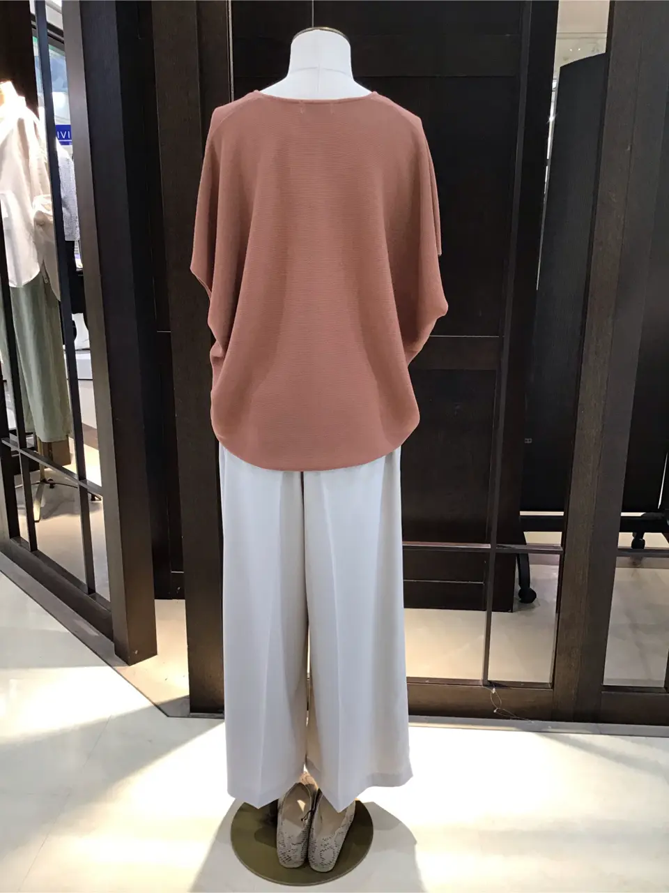 ANY 渡邊 コーディネート画像