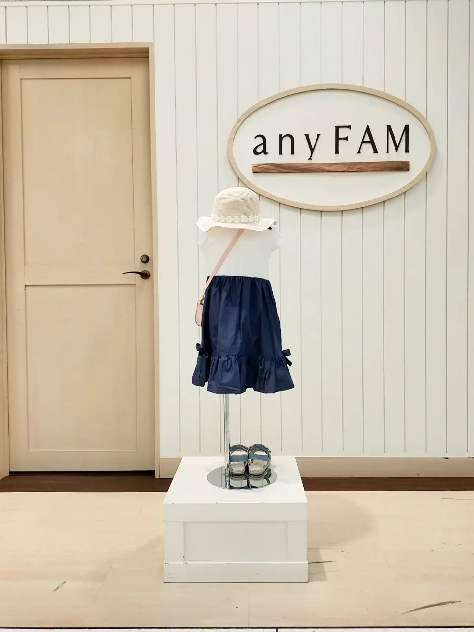 ANY 重永 コーディネート画像