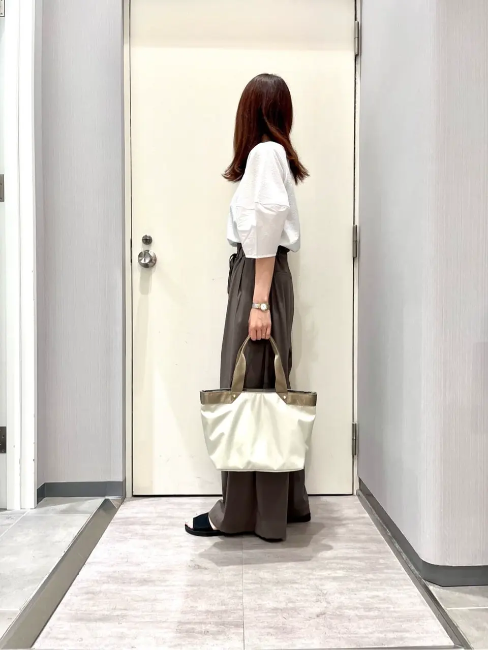 ANY 金井 コーディネート画像