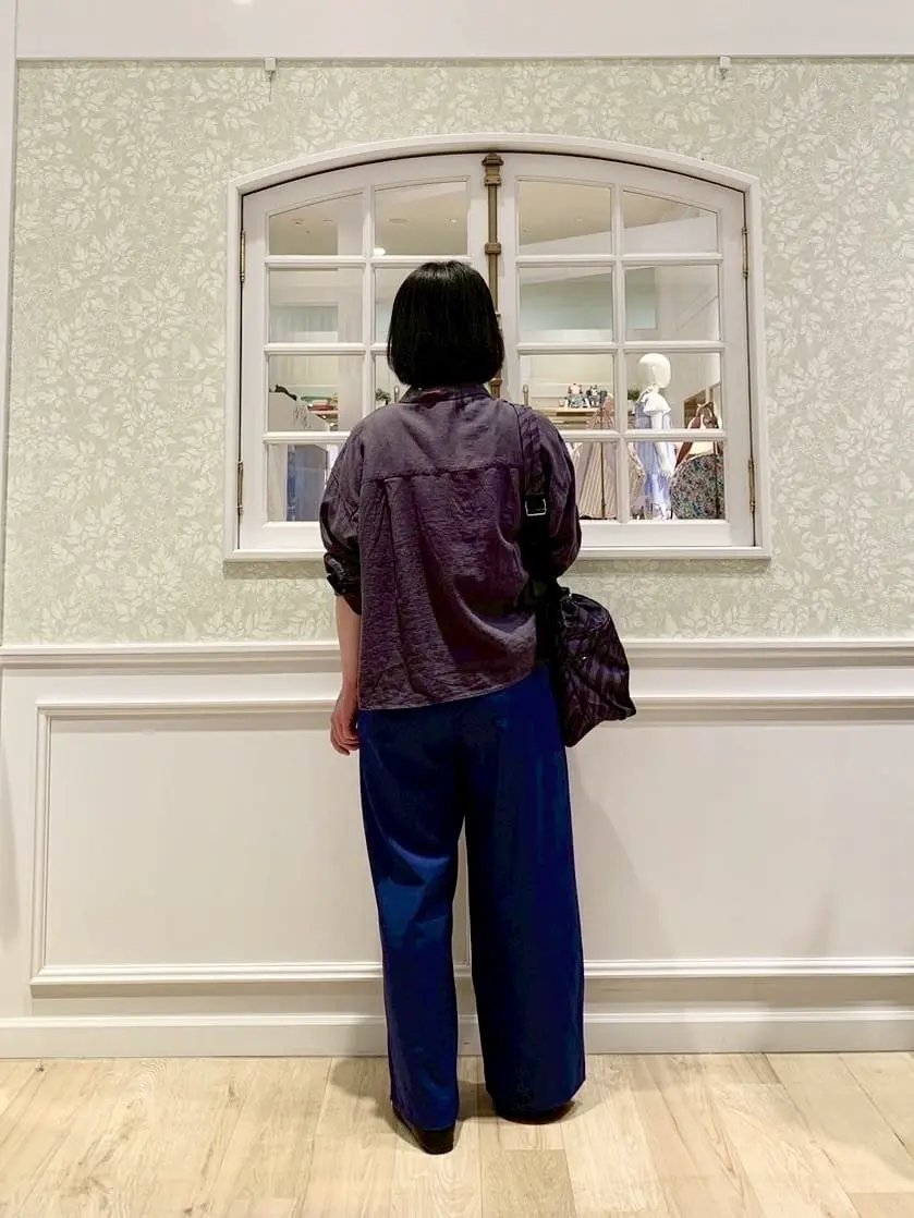 ANY MIKA コーディネート画像