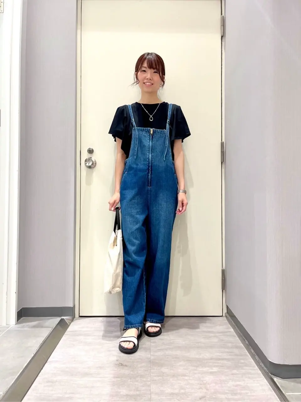 ANY 金井 コーディネート画像