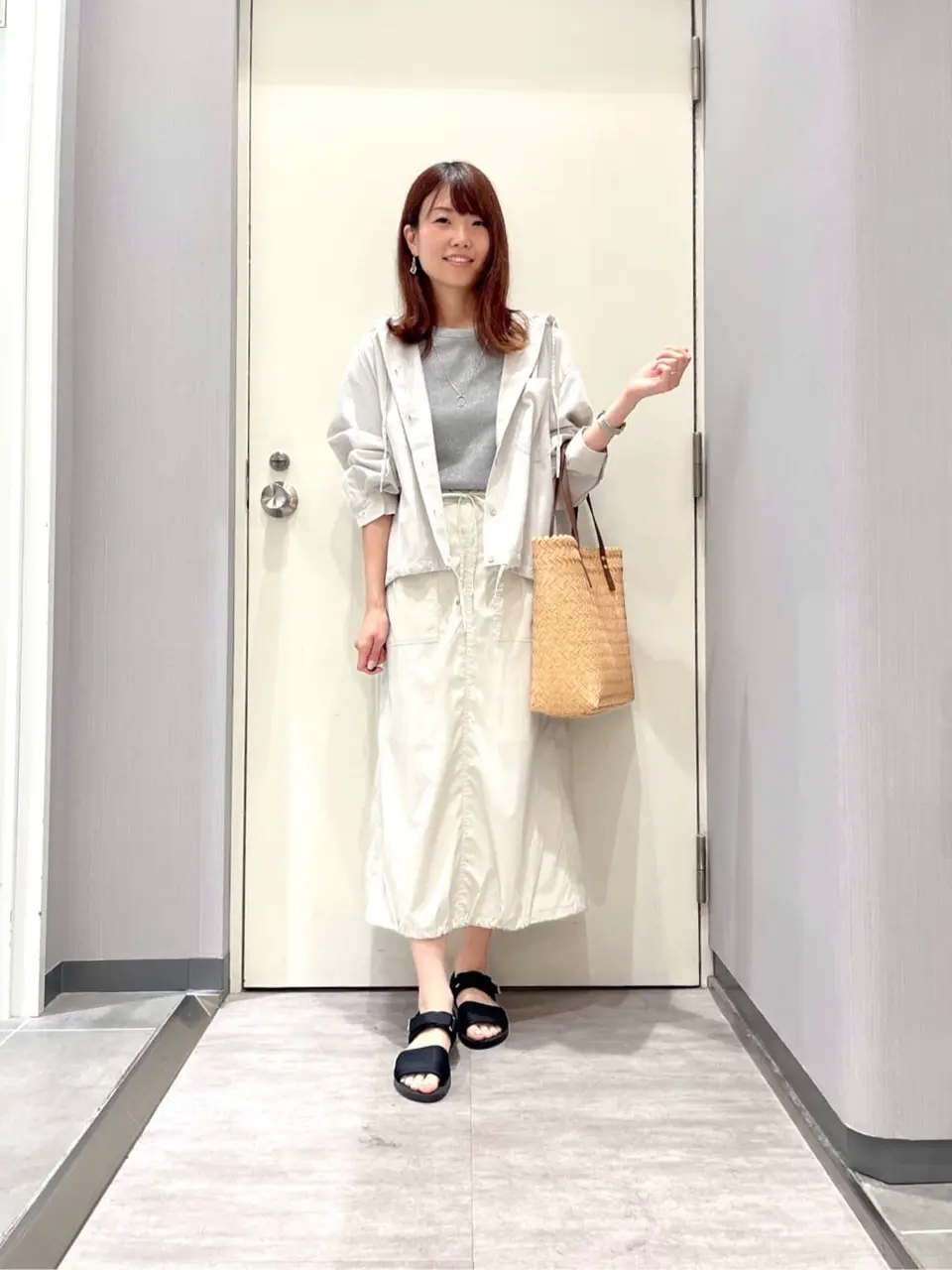 ANY 金井 コーディネート画像