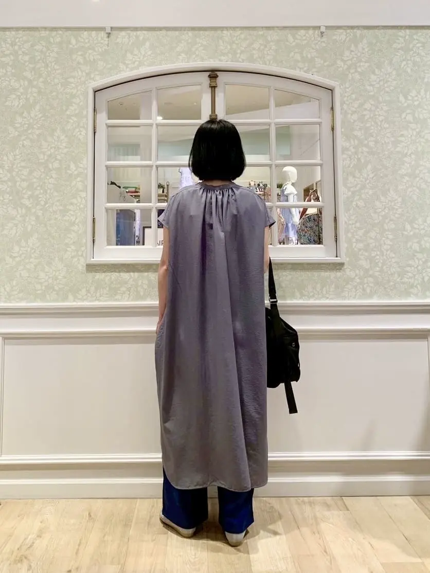 ANY MIKA コーディネート画像