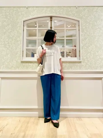 ANY MIKA コーディネート画像