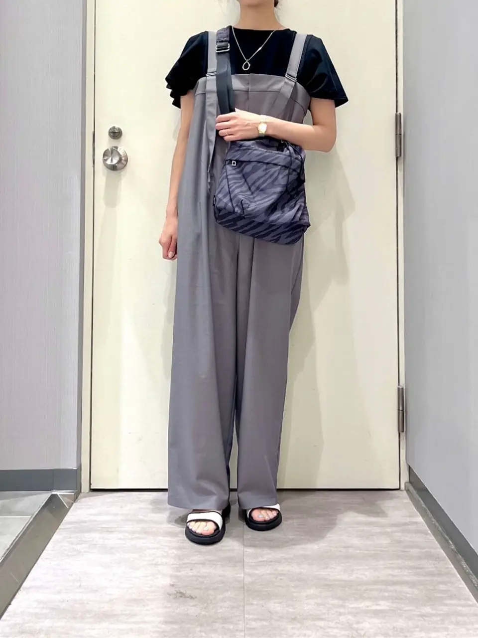 ANY 金井 コーディネート画像