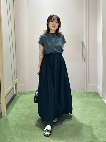 ANY フジコ コーディネート画像