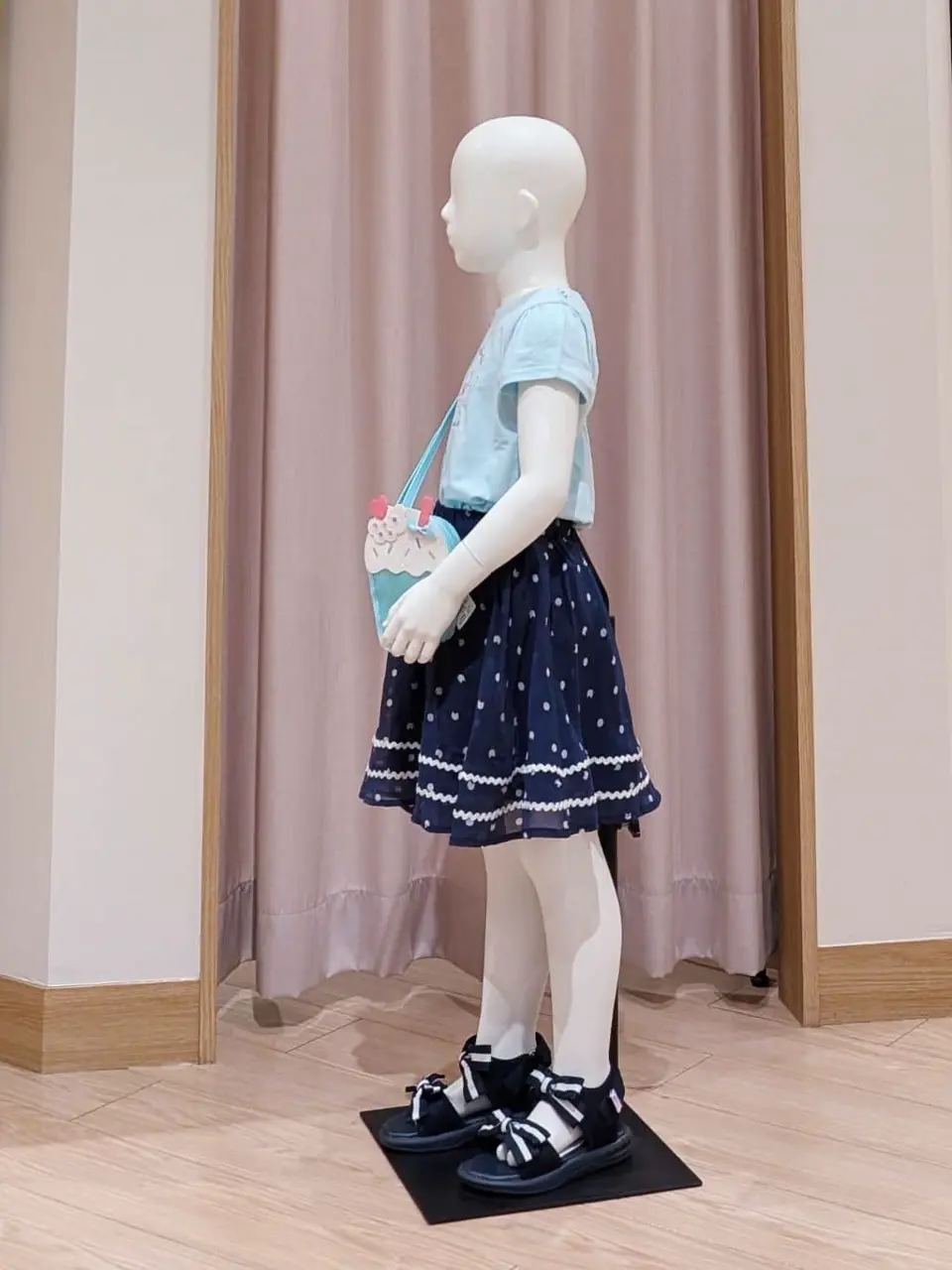 ANY 奥原 コーディネート画像