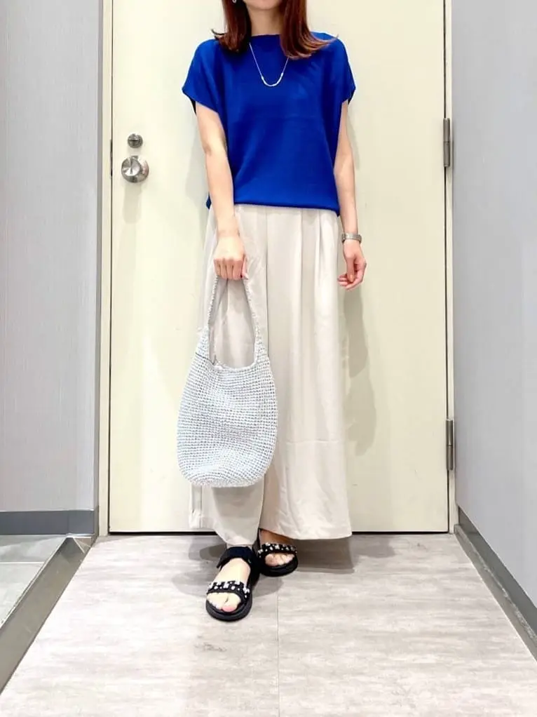 ANY 金井 コーディネート画像