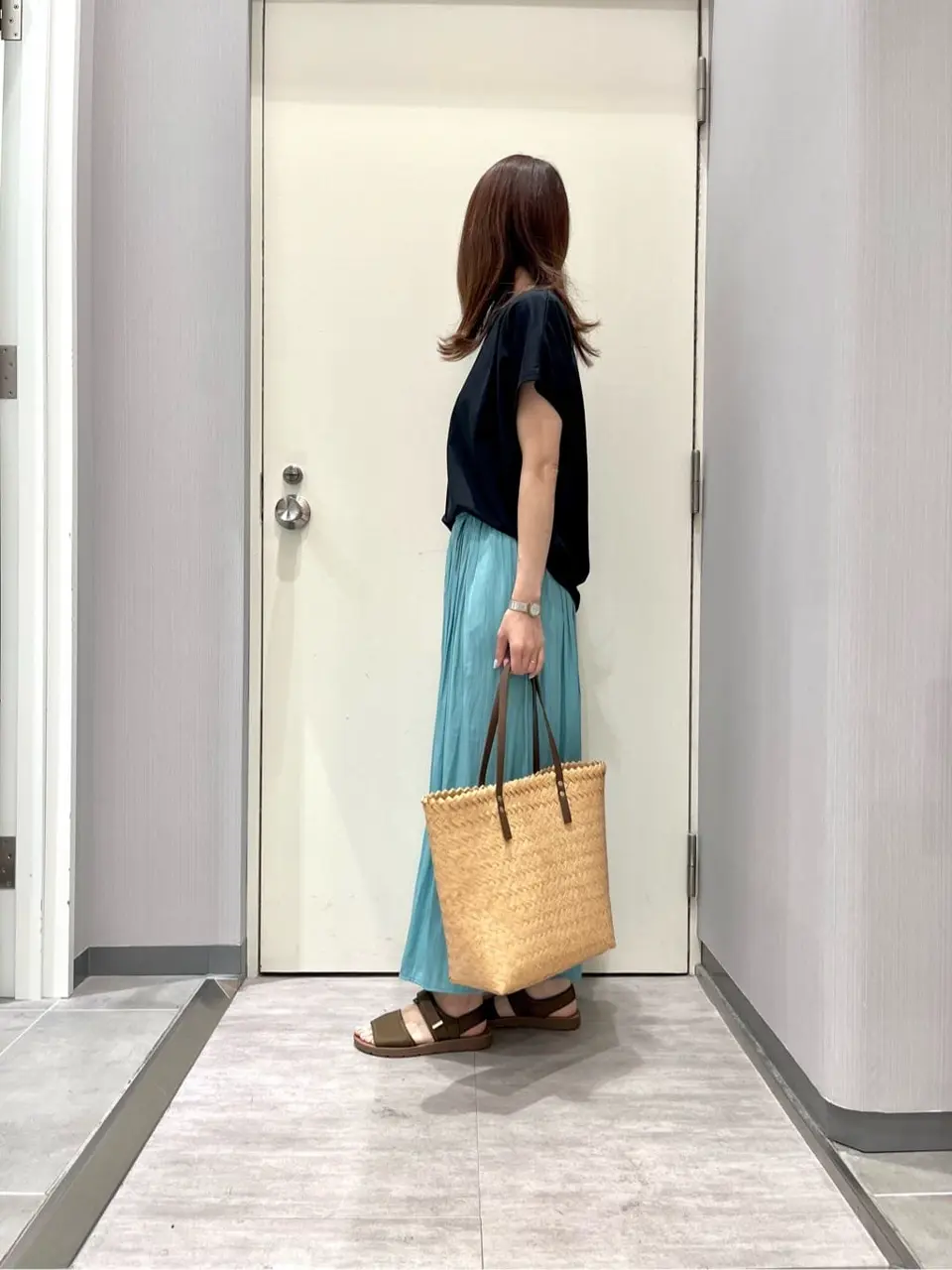 ANY 金井 コーディネート画像