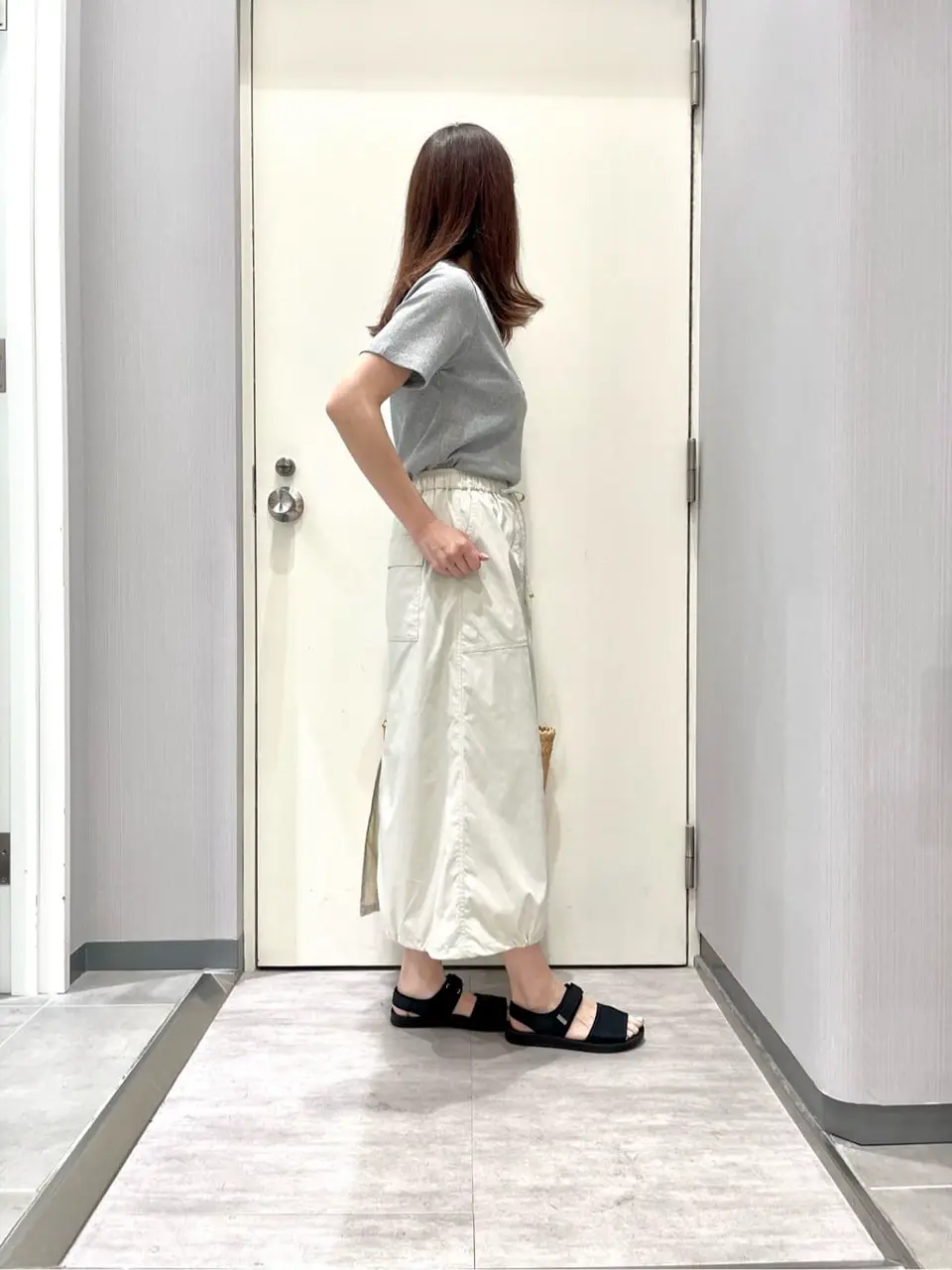 ANY 金井 コーディネート画像