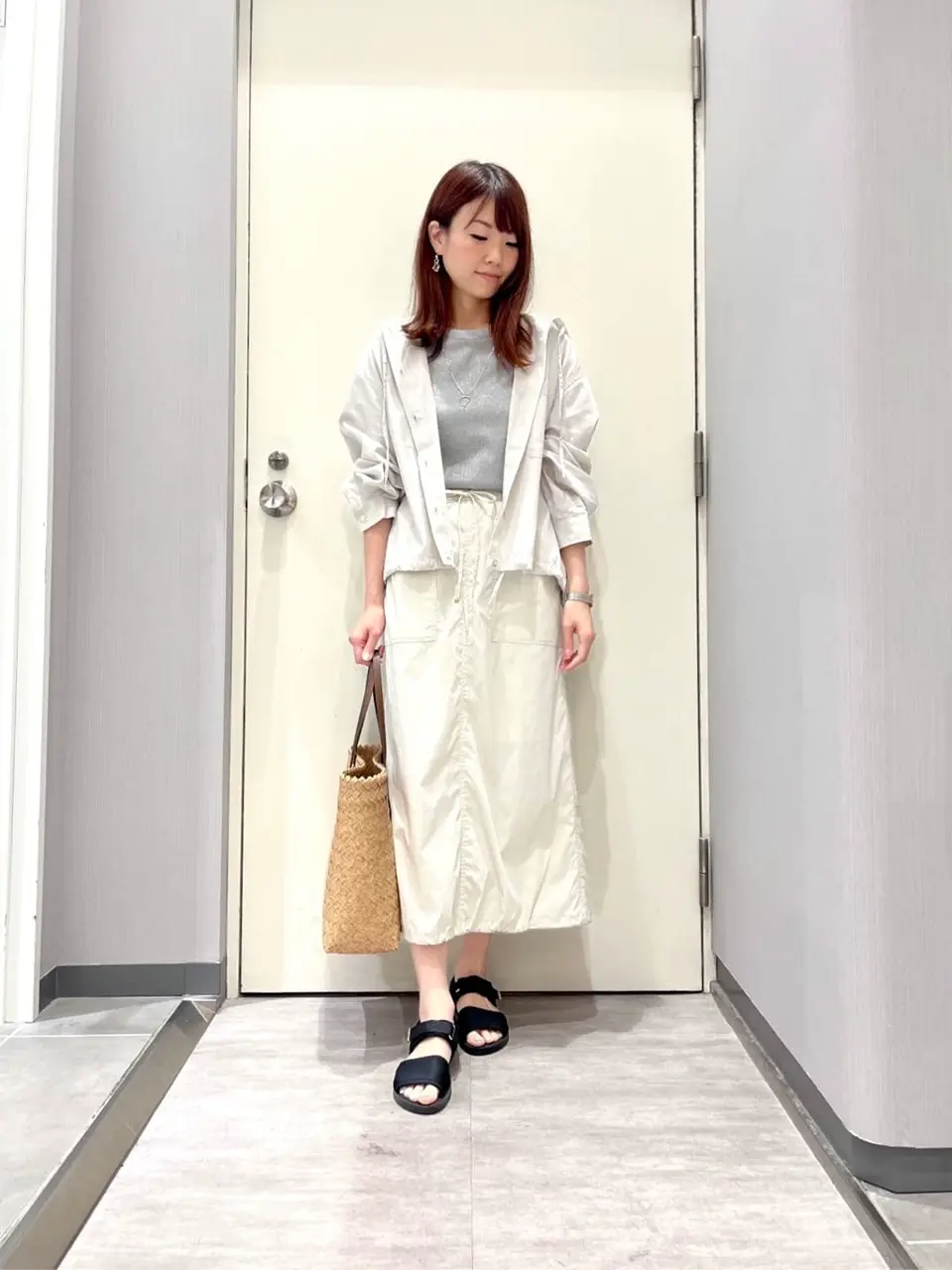 ANY 金井 コーディネート画像