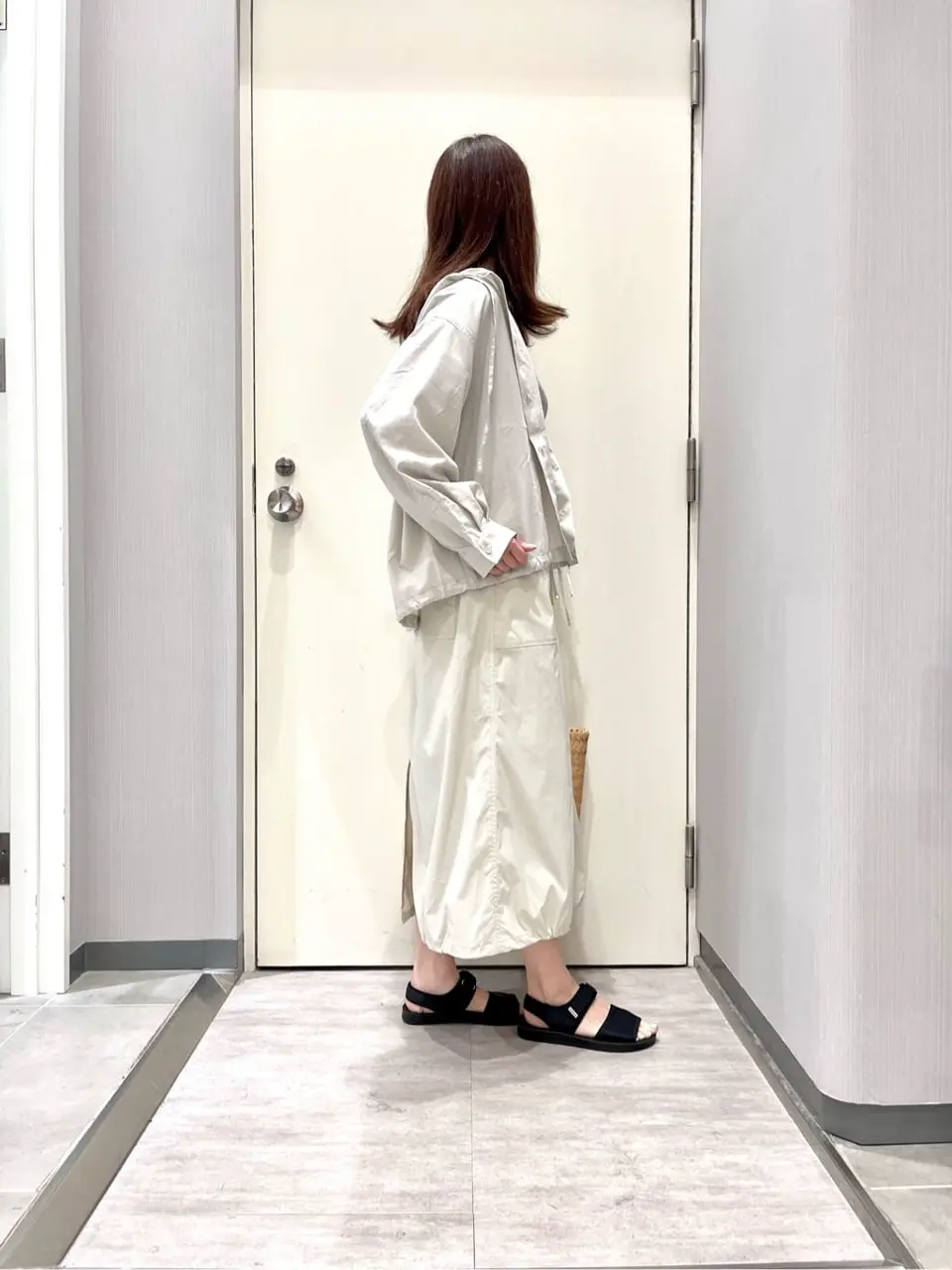 ANY 金井 コーディネート画像