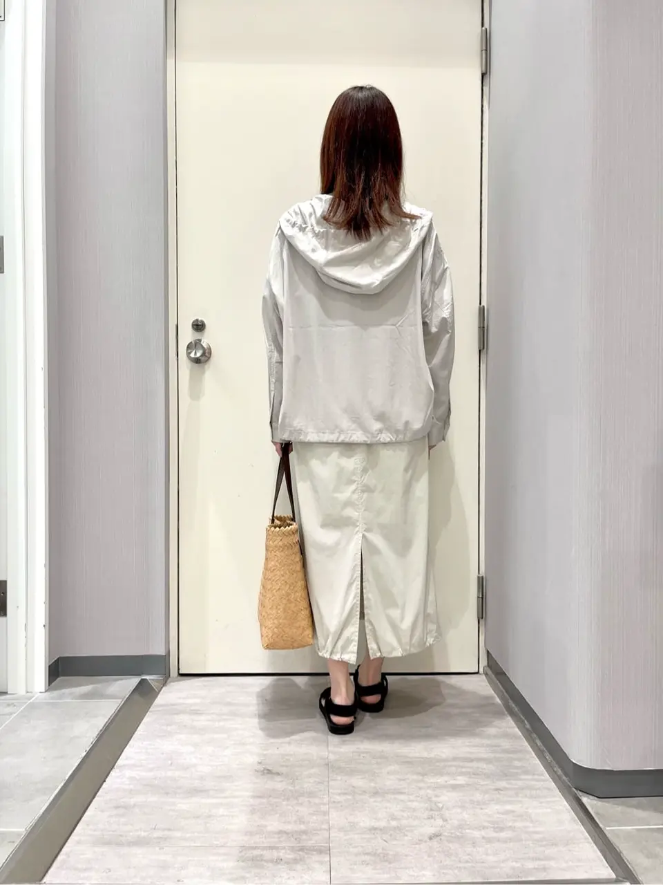 ANY 金井 コーディネート画像