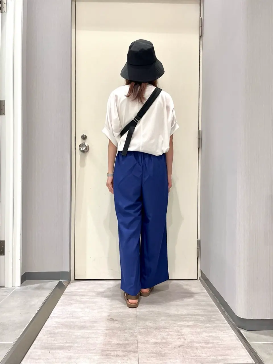 ANY 金井 コーディネート画像