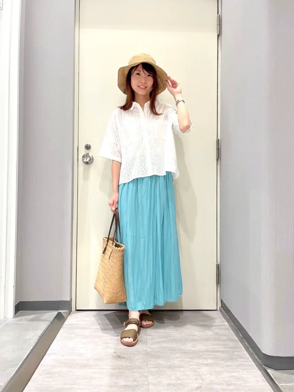 ANY 金井 コーディネート画像